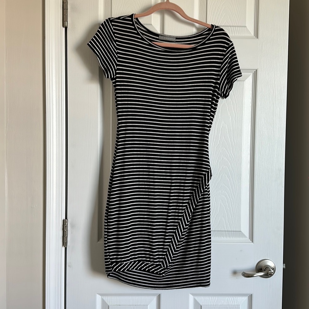 Loveappella t-shirt dress